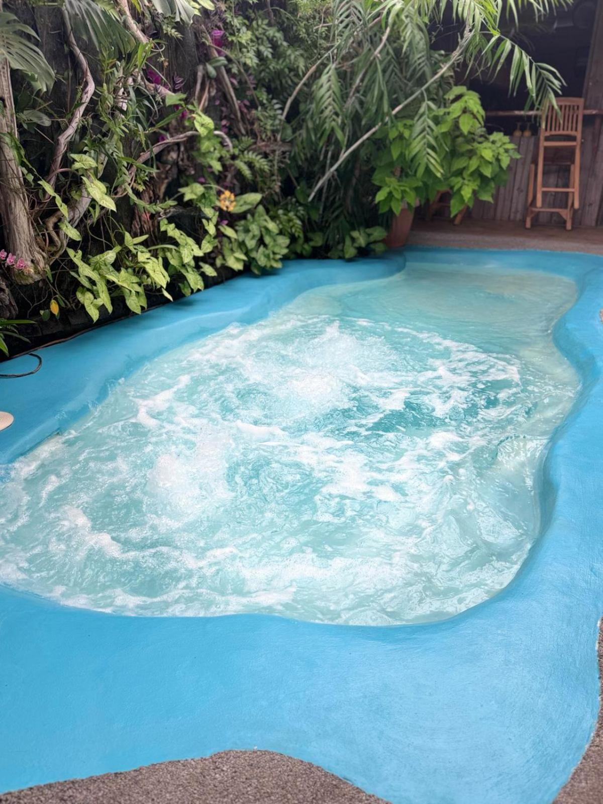 Les Pieds Dans L'Eau, Cilaos Villa Exteriör bild